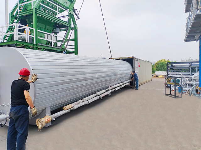 648d5f5953641.jpg asphalt tank (3).jpg